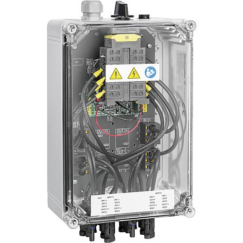 Photovoltaics fireman's switch for forwarding to 2 MPP trackers in the inverter Standard 2