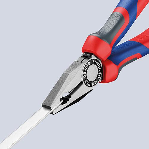 Combi pliers Anwendung 3