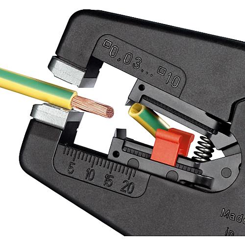 Stripping pliers Multistrip 10, self-adjusting Anwendung 2