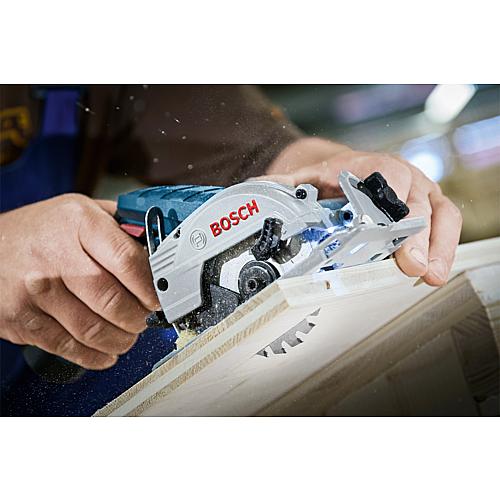 GKS 12V-26V cordless hand-held circular saws Anwendung 2