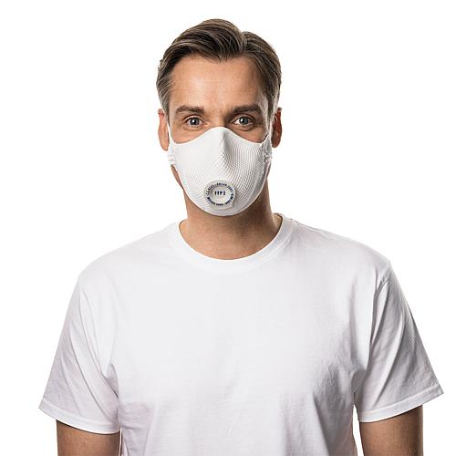 Reusable respirator mask Smart Solo series, FFP2 NR D with climate valve Anwendung 2