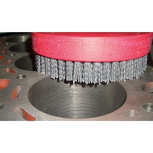 Plate brush with abrasive bristles, silicon carbide and M14 internal thread Standard 2