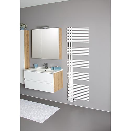 Heated hand towel rail Garda, white Anwendung 1