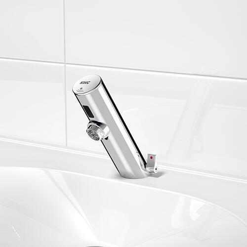 Self-closing washbasin mixer F3, electronic Anwendung 1