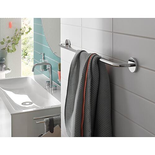 Bath towel holder emco round Anwendung 1