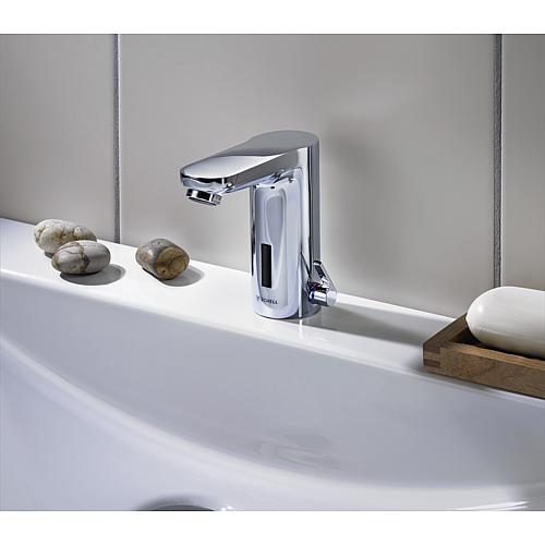 Sensor washbasin mixer Schell Celis E HD-M Anwendung 1