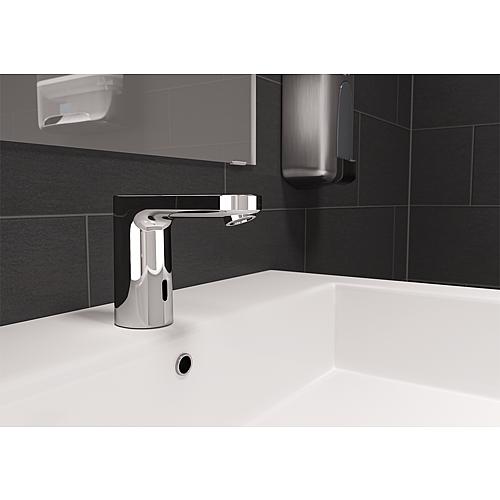 Hansgrohe Vernis Blend sensor washbasin mixer Anwendung 1