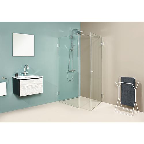 Cabine de douche d'angle Farfalla, 1 porte pivotante et 1 paroi latérale avec barre stabilisatrice Anwendung 1